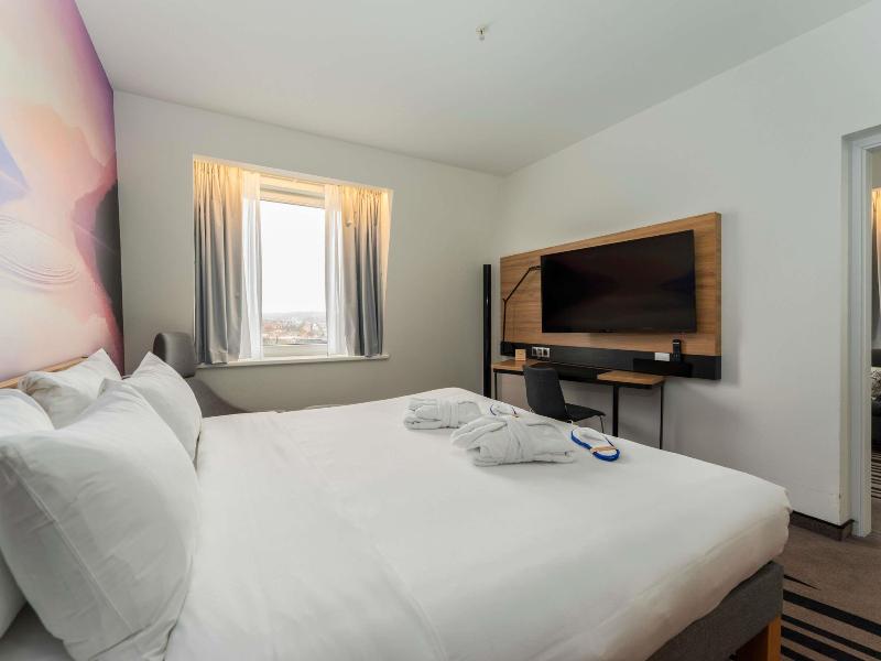 Novotel Vilnius Centre image