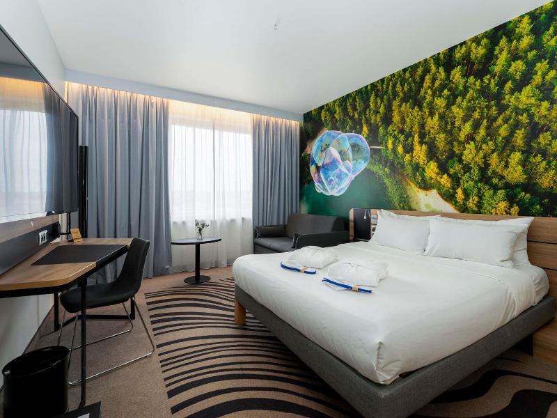 Novotel Vilnius Centre image