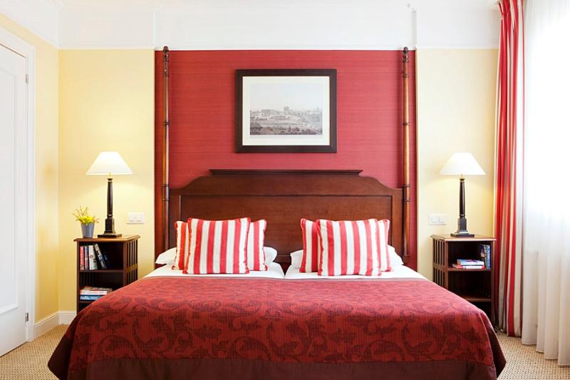 Kipling Manotel