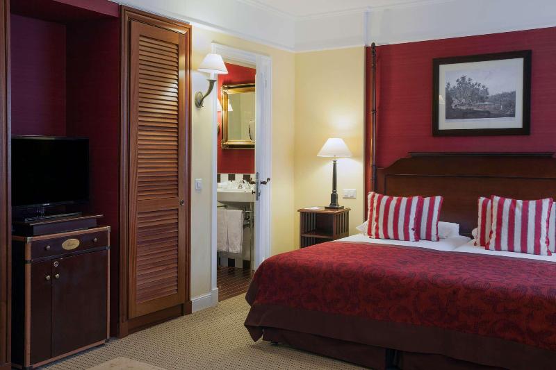 Kipling Manotel