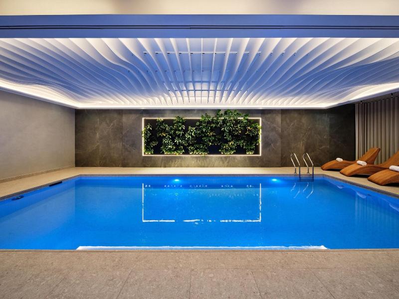 Sheraton Grand Krakow image