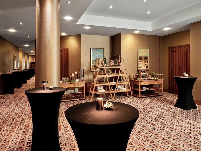 Sheraton Grand Krakow image