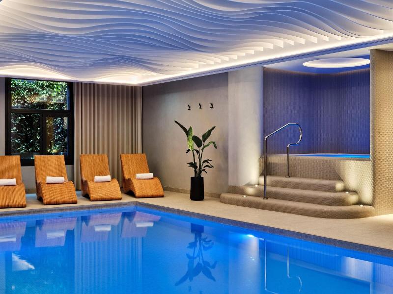 Sheraton Grand Krakow image