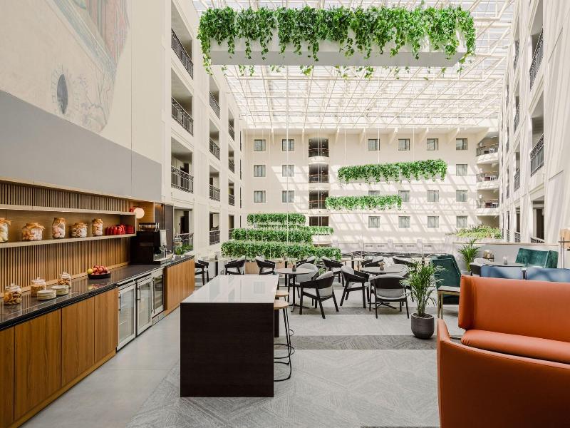 Sheraton Grand Krakow image