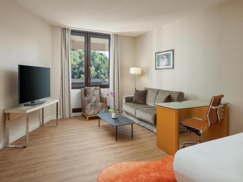 DoubleTree by Hilton Luxembourg image