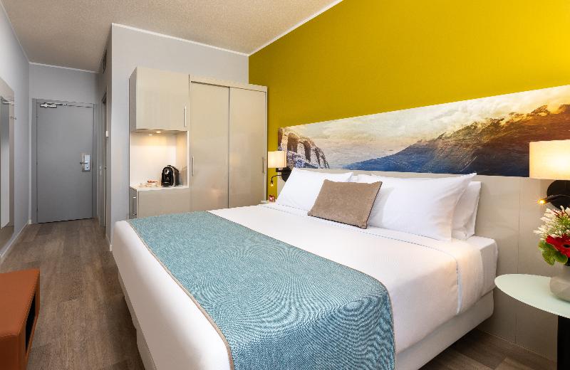 Leonardo Hotel Verona image