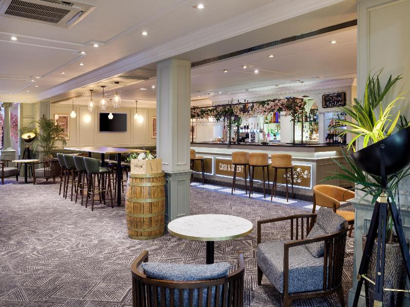 Doubletree by Hilton Southampton image
