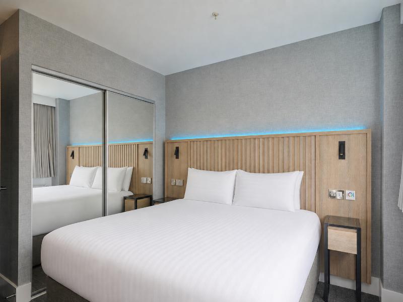 Sandman Signature Sheffield Quays Hotel image