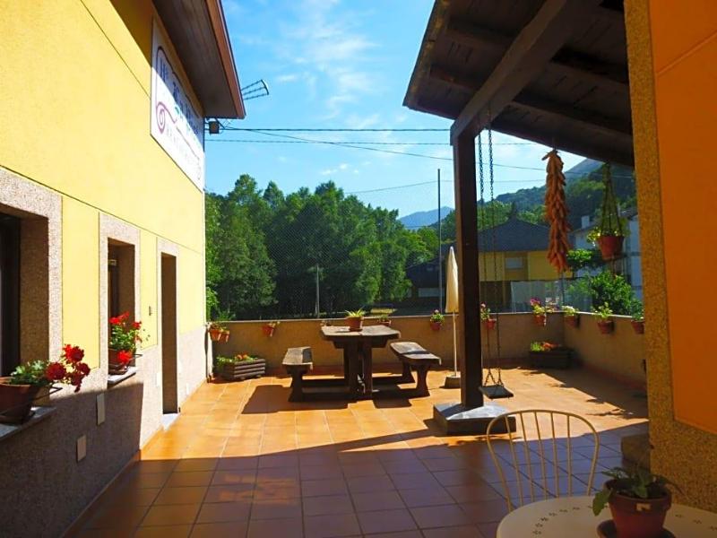 La Pista  image