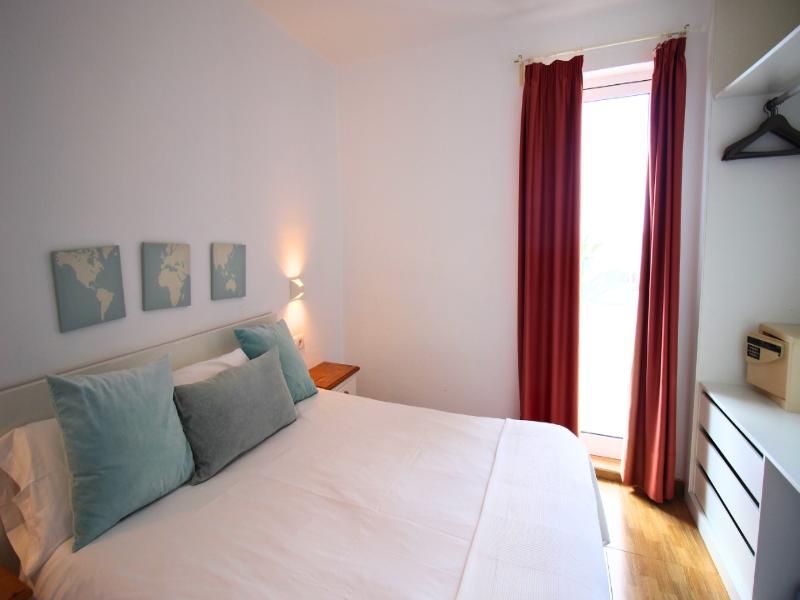 Neptuno Suites image