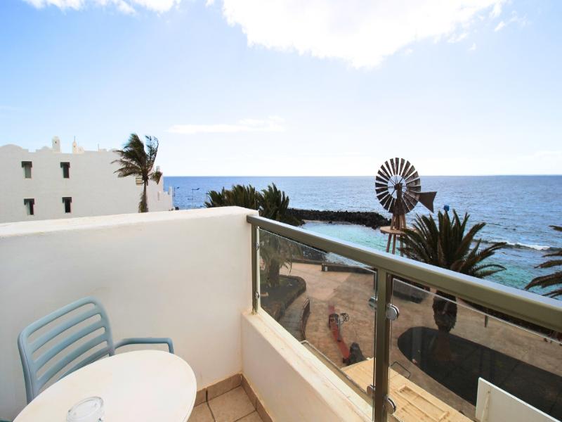 Neptuno Suites image