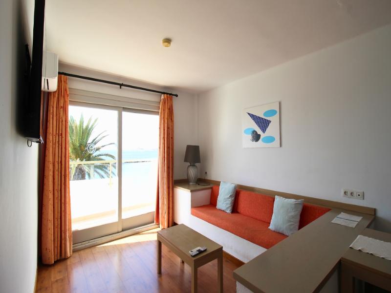 Neptuno Suites image