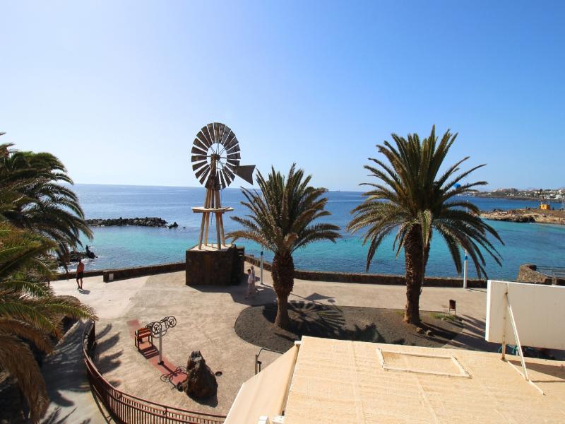 Neptuno Suites image