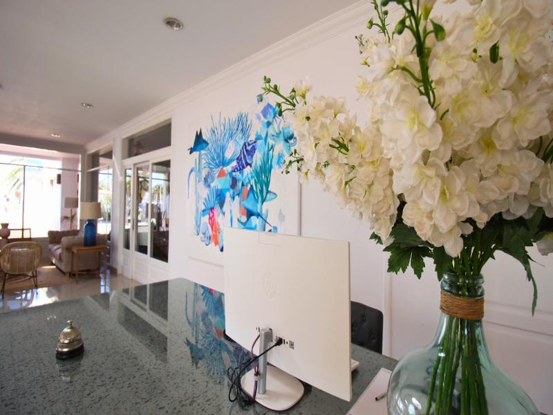 Neptuno Suites image