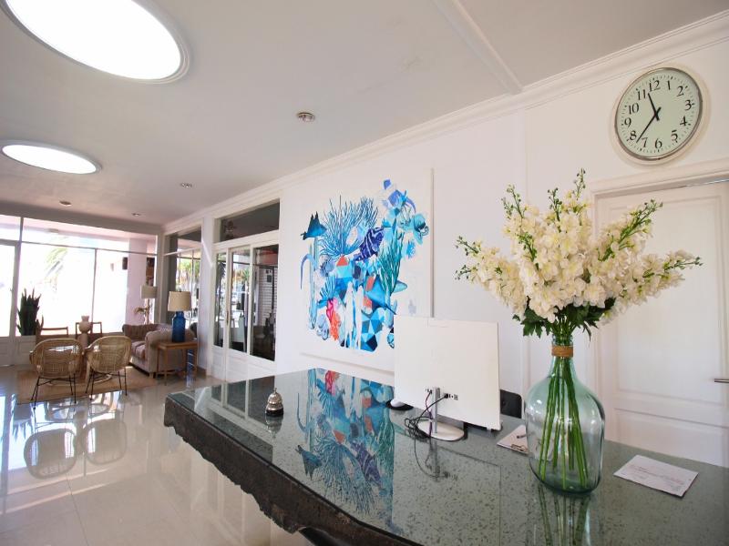 Neptuno Suites image