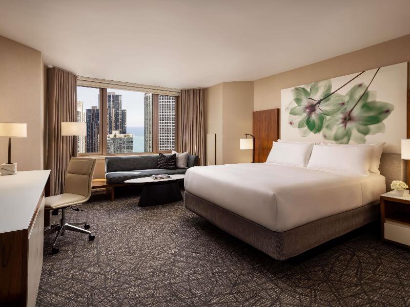 Fairmont Chicago at Millennium Park image