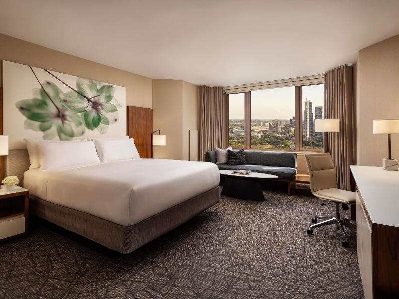 Fairmont Chicago at Millennium Park image