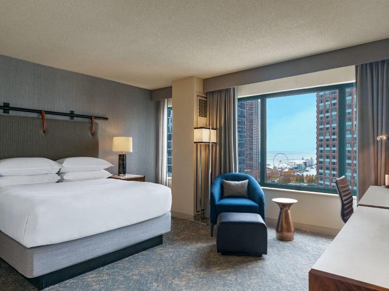 Sheraton Grand Chicago image