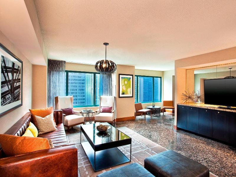 Sheraton Grand Chicago image