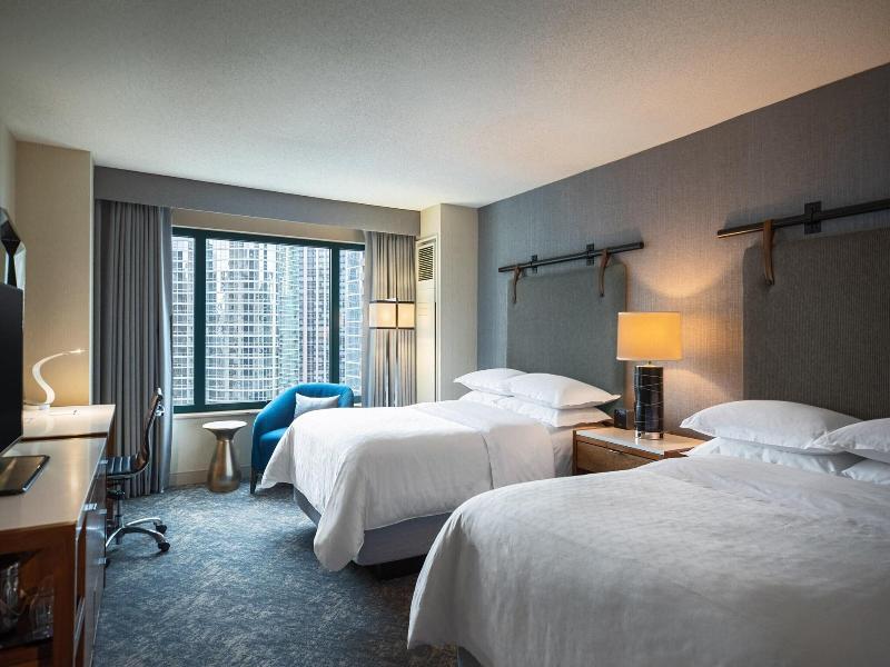Sheraton Grand Chicago image