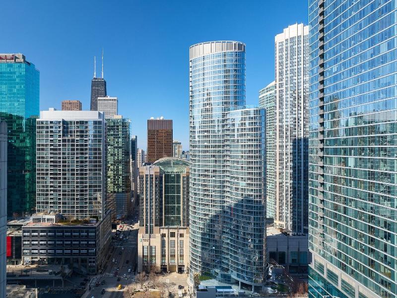 Sheraton Grand Chicago image