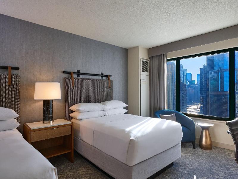 Sheraton Grand Chicago image