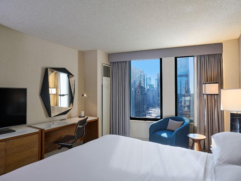 Sheraton Grand Chicago image