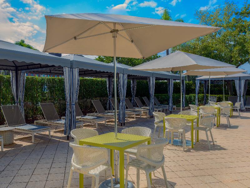 Hilton Garden Inn Orlando International Drive Nort image