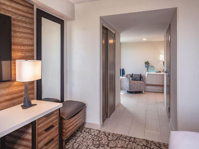 Marriott Boston Quincy image