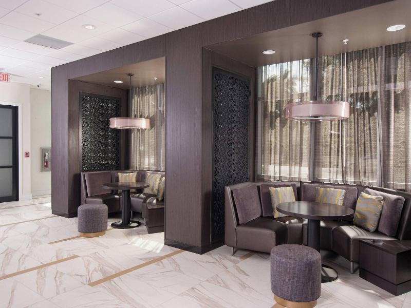 Courtyard Miami Coral Gables image