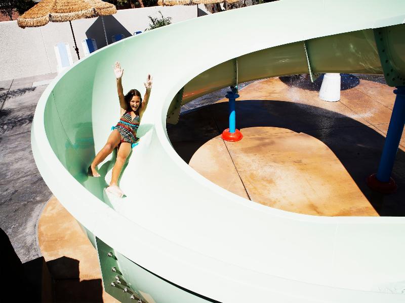 Howard Johnson by Wyndham Anaheim&Water Playground image