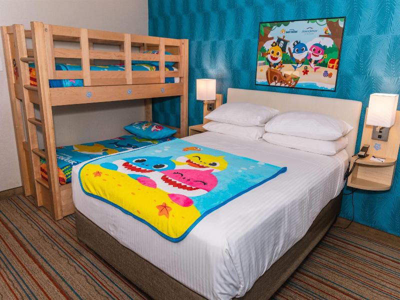 Howard Johnson by Wyndham Anaheim&Water Playground image