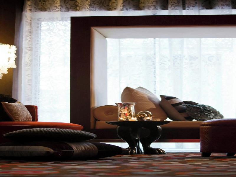 Stay in style at Renaissance New Orleans Pere Marquette French Q