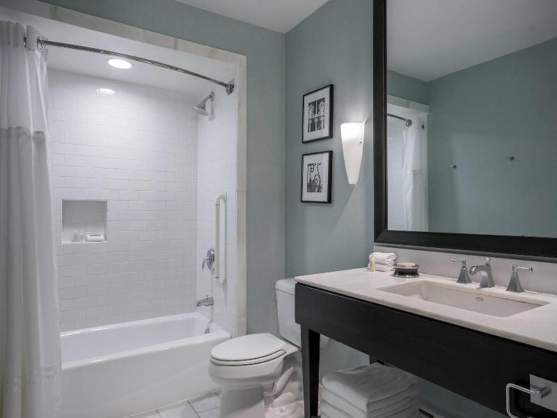 Stay in style at Renaissance New Orleans Pere Marquette French Q