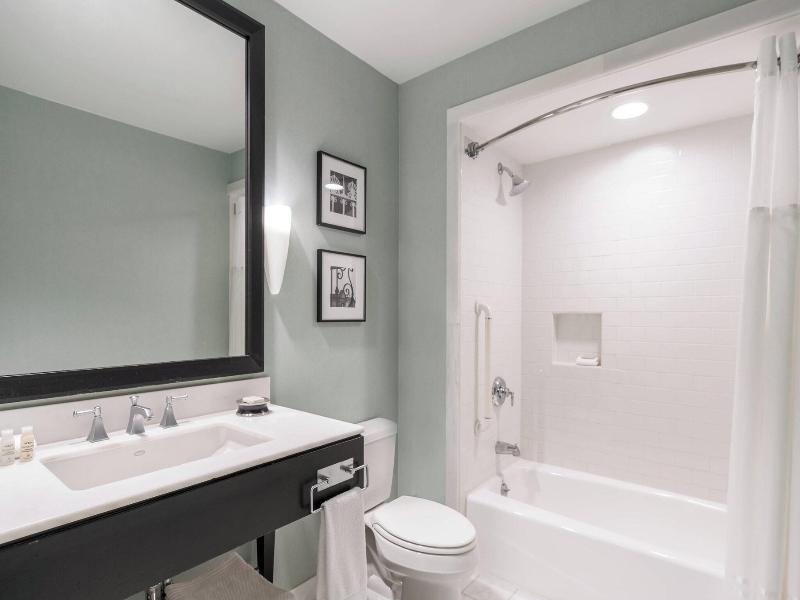 Stay in style at Renaissance New Orleans Pere Marquette French Q