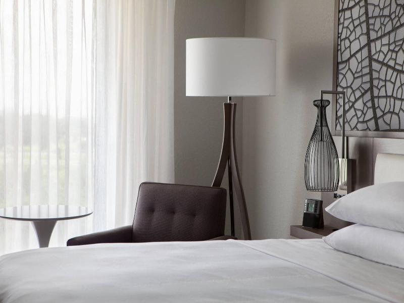 Orlando Airport Marriott Lakeside image