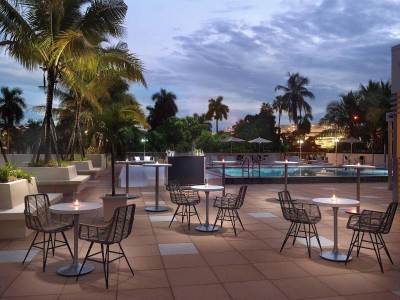 Courtyard Miami Coconut Grove image