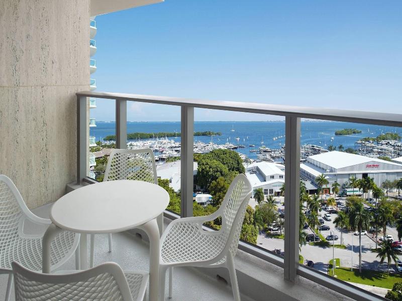 Courtyard Miami Coconut Grove image