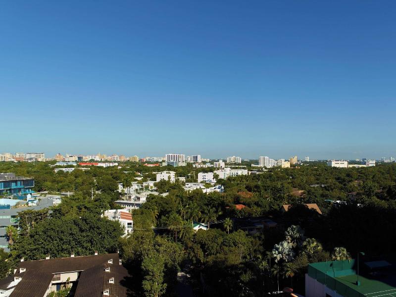 Courtyard Miami Coconut Grove image