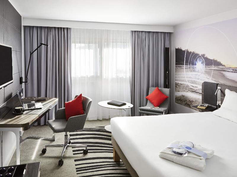 Novotel Birmingham Airport image