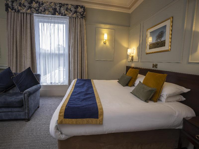 Best Western Lee Wood image