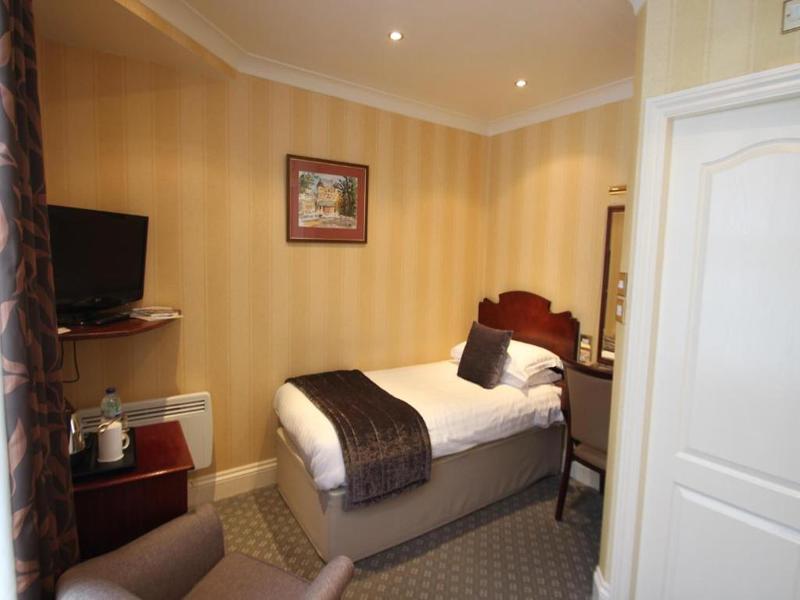 Best Western Lee Wood image