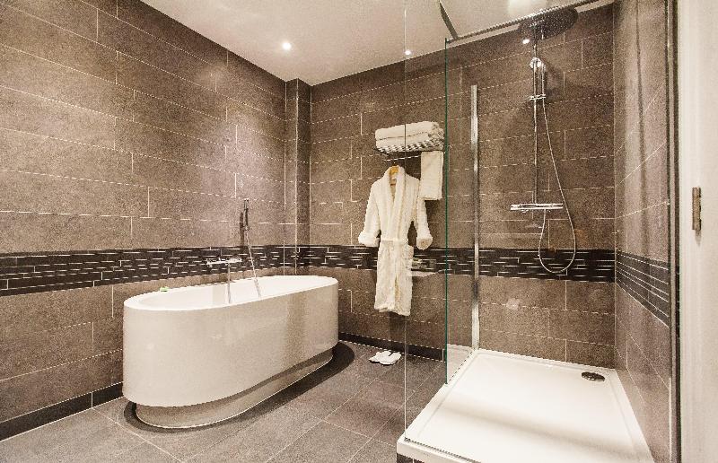 Crowne Plaza Leeds image