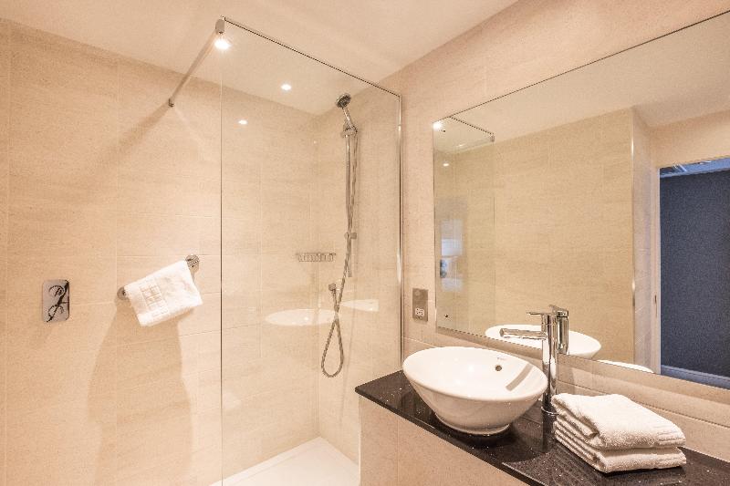 Holiday Inn Leicester image