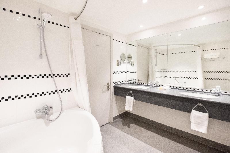Holiday Inn Leicester image