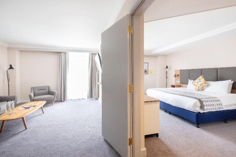 Holiday Inn Leicester image