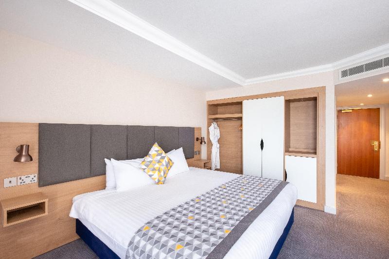 Holiday Inn Leicester image