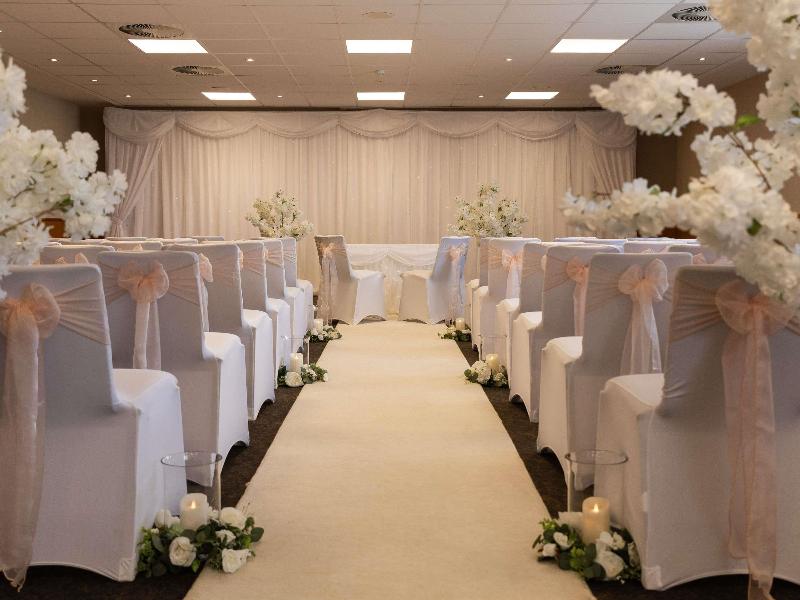 Novotel Milton Keynes image