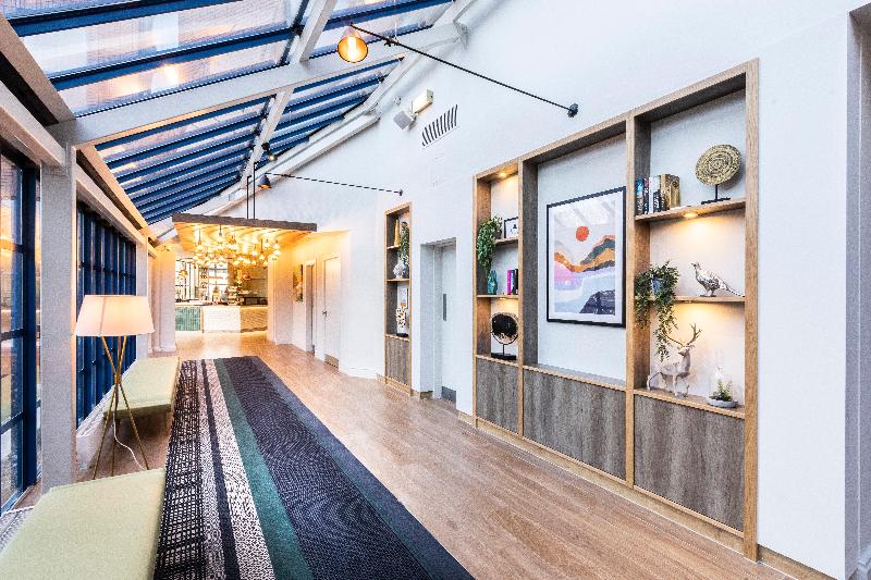 Holiday Inn London - Sutton image