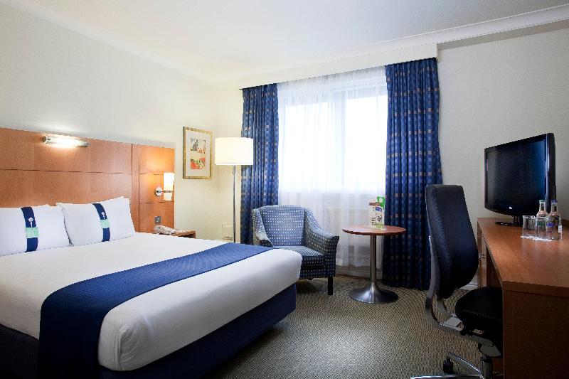 Holiday Inn London - Sutton image